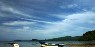 Menyelam Diantara Terumbu Karang di Pulau Weh Terumbu Karang di Pulau Weh