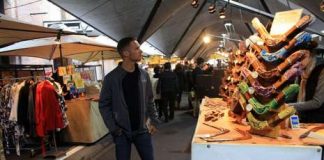 Sydney Punya Pasar Kaget, Dari Perhiasan Sampai Jagung Rebus