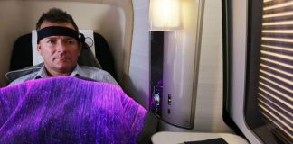 Wah, Penerbangan Ini Sediakan Selimut Ajaib!