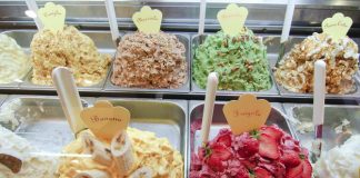 Restoran ini punya varian es krim terbanyak dan teraneh di dunia