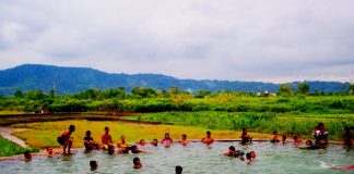 Wisata Unik Indonesia: Kolam Air Soda