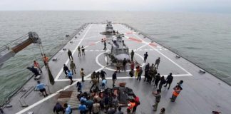 Badan Pesawat AirAsia Diduga Terbelah, Basarnas Prioritaskan Angkat Bagian Ekor
