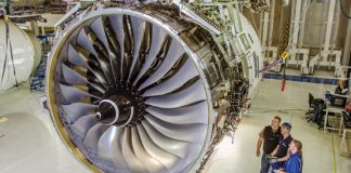 Prakarsa dari Henry Royce dan Charles Stewart Rolls