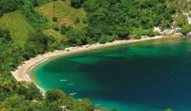 Menghabiskan Akhir Pekan di Pulau Alor