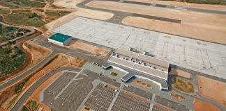 Akhirnya Bandara ”Hantu” Terbang Lagi