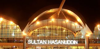 Loket Tiket Pesawat Kok Ada Di Rumah Makan ?