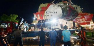 Ada Ribuan Dollar Singapura di Badan Pesawat AirAsia QZ8501!