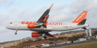Penumpang EasyJet Jadi Saksi Mata “Gerhana Matahari”