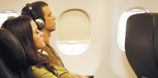 Tips Mengurangi Ketegangan dalam Penerbangan