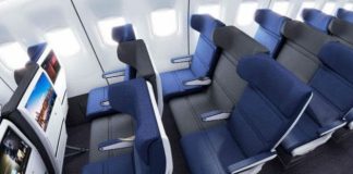 Mengapa Kursi Pesawat Bewarna Biru? Kenali Alasannya