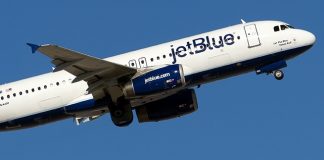Laptop Keluarkan Asap Buat Penerbangan Jetblue Mendarat Darurat
