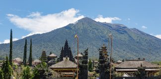 Status Gunung Agung Siaga, Penerbangan Ngurah Rai Masih Aman