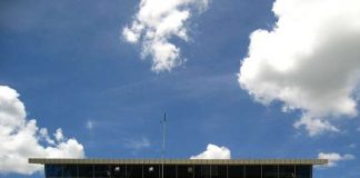 Bandara Haluoleo
