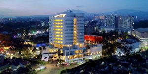Menginap nyaman dan aman serta berwisata belanja di Sensa Hotel