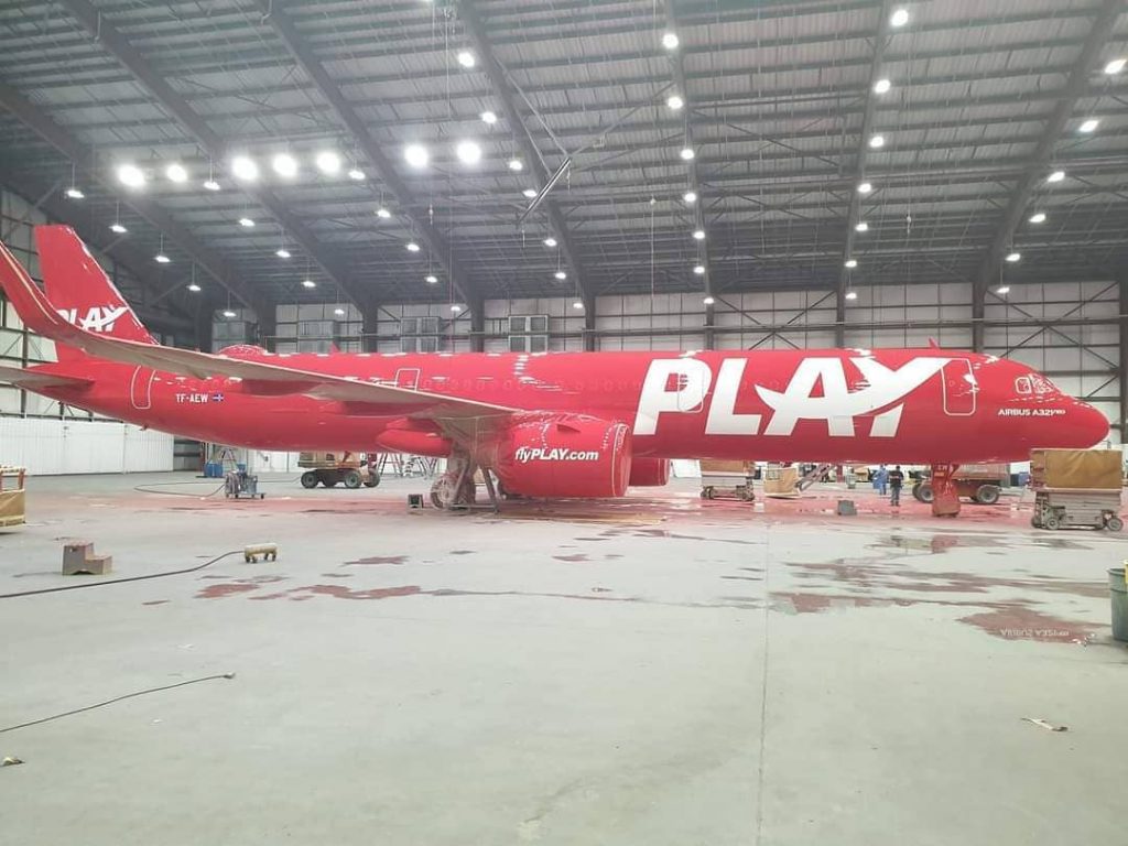 Berikut ini adalah penampakan pesawat Airbus A321Neo (Msn. 8008) pertama untuk P...