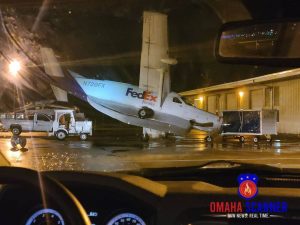 Sebuah pesawat Cessna 208B Super Cargomaster milik FedEx Feeder (N720FX) yang te...