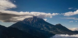 Talk about a panoramic view!
@novian_altelucav captured this stunning shot of Mo… Talk about a panoramic view!
@novian_altelucav captured this stunning shot of Mo...