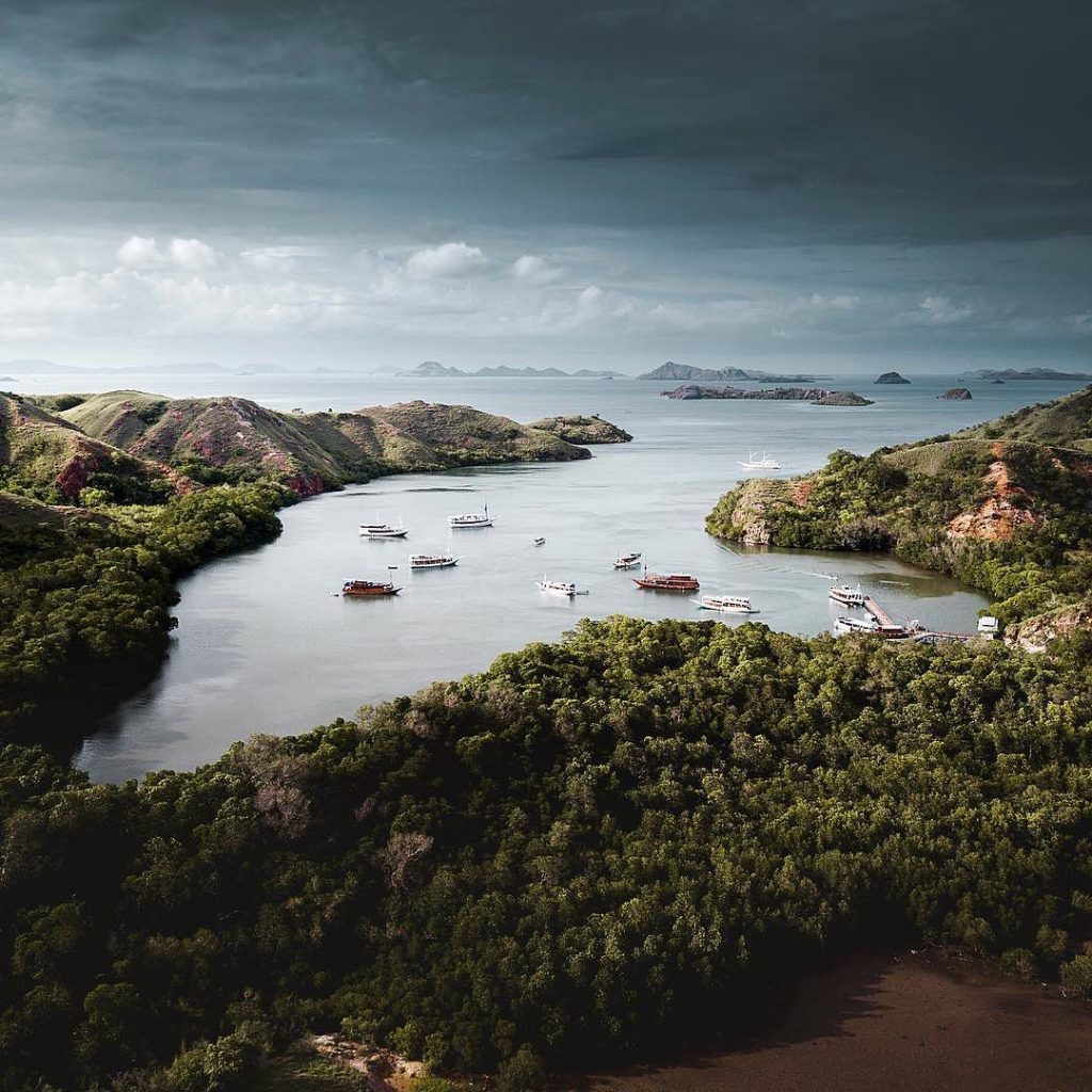 This is Komodo National Park, East Nusa Tenggara! Be amazed by the sweeping pano...