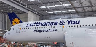 Kemarin maskapai Lufthansa meluncurkan spesial livery terbarunya yang menampilka… Kemarin maskapai Lufthansa meluncurkan spesial livery terbarunya yang menampilka...