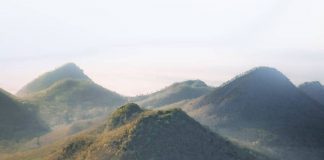 Take a moment to absorb the beauty of nature from the top of Cumbri Hill!
Situat… Take a moment to absorb the beauty of nature from the top of Cumbri Hill!
Situat...