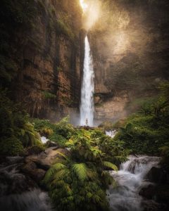 Looks like a great place for adventure, don't you think?
@leemumfordphotography ...