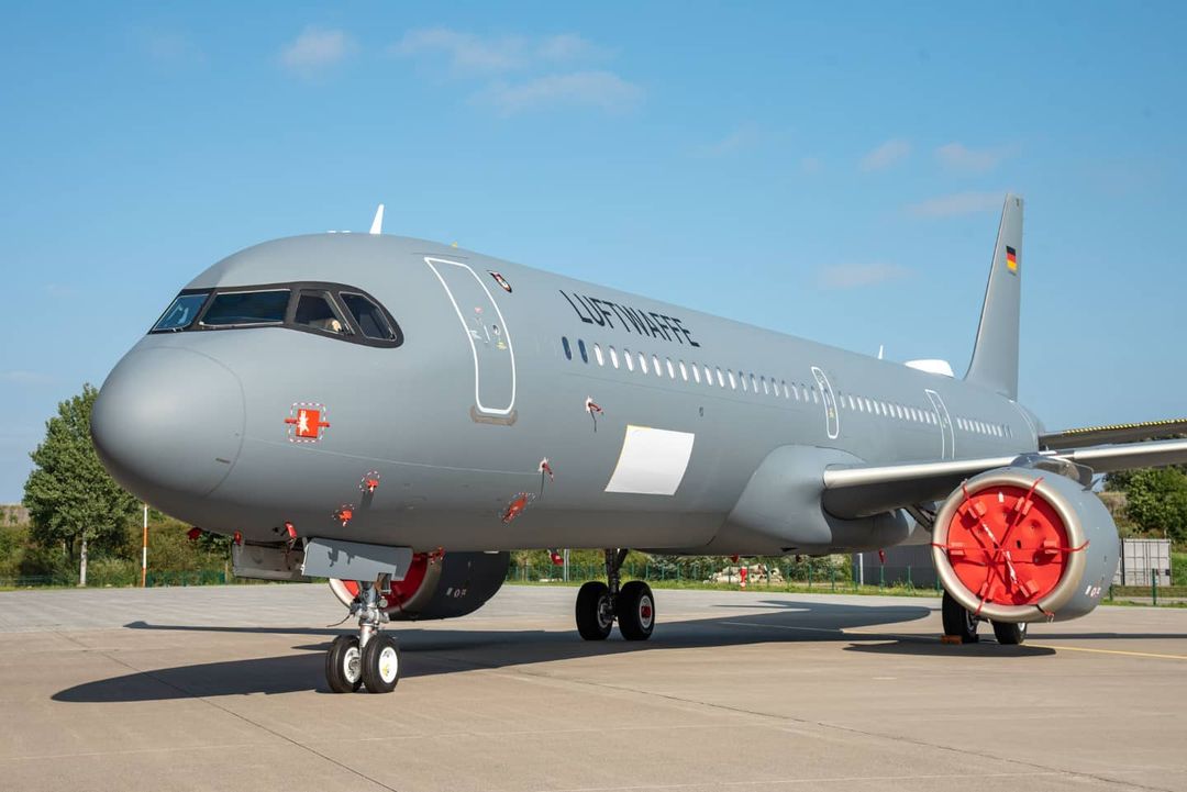 Penampakan pesawat Airbus A321Neo (Msn. 10613) pertama pesanan Angkatan Udara Je...