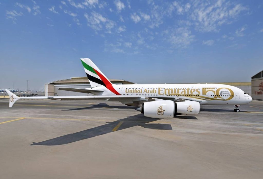 Berikut adalah penampakan pesawat Airbus A380-800 (A6-EVG) milik maskapai Emirat...