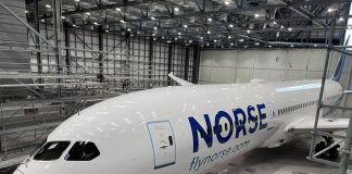 Berikut adalah penampakan pesawat Boeing 787-9 Dreamliner (Msn. 38779) pertama m… Berikut adalah penampakan pesawat Boeing 787-9 Dreamliner (Msn. 38779) pertama m...
