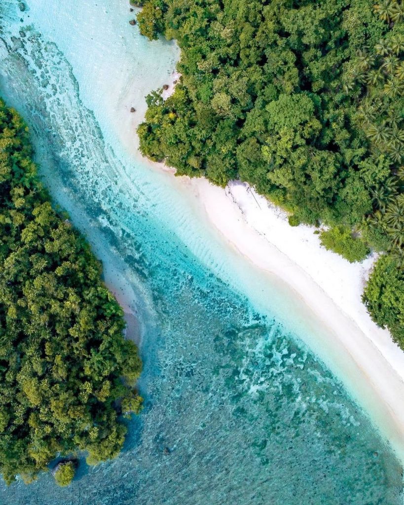 Along the eastern coastline of #MorotaiIsland, #NorthMaluku, lies a marvelous #b...