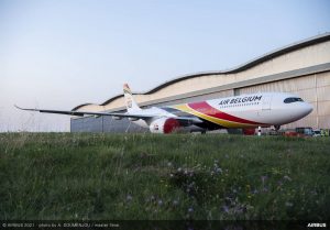 Berikut adalah penampakan pesawat Airbus A330Neo (Msn. 1861) pertama Air Belgium...