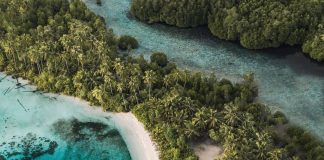 Discover all that you desire in Mentawai Islands on the west coast of Sumatra
R… Discover all that you desire in Mentawai Islands on the west coast of Sumatra R...