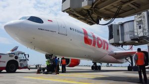 Efektif mulai Sabtu (08/01) kemarin maskapai Lion Air telah mulai mengoperasikan...