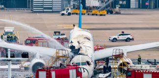 Sebuah pesawat Tupolev Tu-204F (RA-64032) milik maskapai Aviastar yang akan meng… Sebuah pesawat Tupolev Tu-204F (RA-64032) milik maskapai Aviastar yang akan meng...