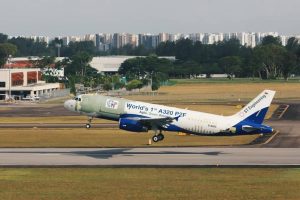 Pada Rabu (8/12) lalu pesawat prototipe Airbus A320P2F (Passenger-to-Freighter) ...