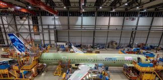 Pada Senin (06/12) kemarin Airbus telah mengumumkan bahwa pesawat uji Airbus A32… Pada Senin (06/12) kemarin Airbus telah mengumumkan bahwa pesawat uji Airbus A32...