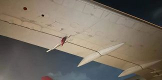 Sebuah pesawat Boeing 787-8 Dreamliner (S2-AJU) milik Biman Bangladesh Airlines … Sebuah pesawat Boeing 787-8 Dreamliner (S2-AJU) milik Biman Bangladesh Airlines ...