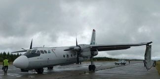 Sebuah pesawat Antonov An-24B (RA-47848) milik Angara Airlines mengalami kerusak… Sebuah pesawat Antonov An-24B (RA-47848) milik Angara Airlines mengalami kerusak...