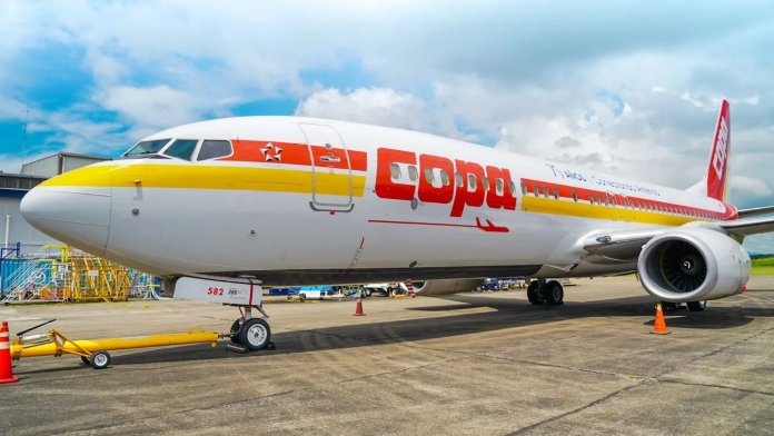 Baru - baru ini Copa Airlines meluncurkan retro livery pada pesawat Boeing 737-8...
