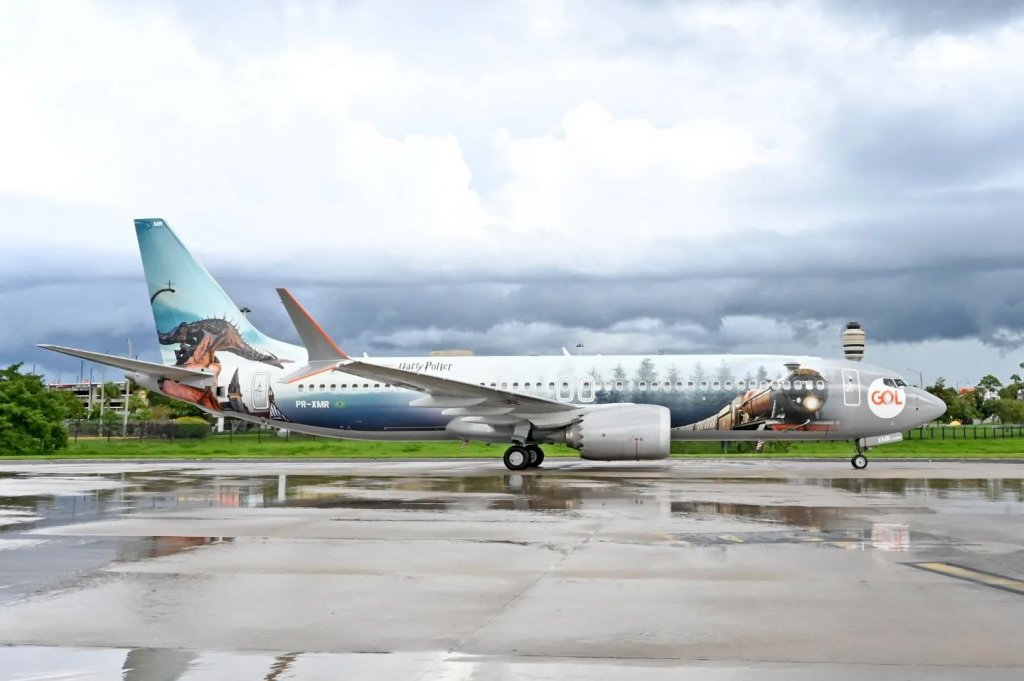 Pada Senin (29/8) lalu GOL Linhas Aereas meluncurkan spesial livery terbaru bert...