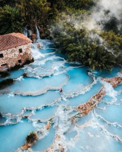 @steven.davignon takes us on a visual tour of Italy!  From the enchanting Dolomi...