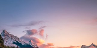 captures the season’s dance through Jasper National Park, Canada. From vibrant … captures the season's dance through Jasper National Park, Canada. From vibrant ...