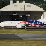 Penampakan pesawat Boeing 737-8 MAX (Msn. 66439) pertama pesanan Malaysia Airlin… Penampakan pesawat Boeing 737-8 MAX (Msn. 66439) pertama pesanan Malaysia Airlin...
