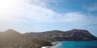 Stroll along North Sulawesi’s gorgeous stretch of coastline and leave all your w… Stroll along North Sulawesi's gorgeous stretch of coastline and leave all your w...