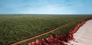 captures the dreamy coastlines of Western Australia, where endless stretches of … captures the dreamy coastlines of Western Australia, where endless stretches of ...