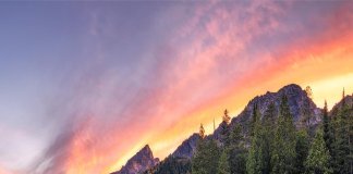 Captured by marvel at the breathtaking beauty of Grand Teton National Park in W… Captured by marvel at the breathtaking beauty of Grand Teton National Park in W...