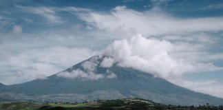 Do you want to escape the hustle and bustle of the city? Follow this road to ser… Do you want to escape the hustle and bustle of the city? Follow this road to ser...