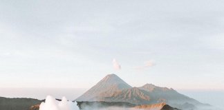 Behold a magical sight from one of Indonesia’s most magnificent marvels!
#Moun… Behold a magical sight from one of Indonesia's most magnificent marvels!
#Moun...