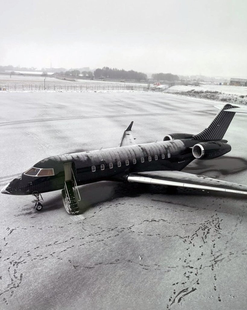 The aircraft is the perfect luxury jet to take you to your snowy paradise.
L'a...
